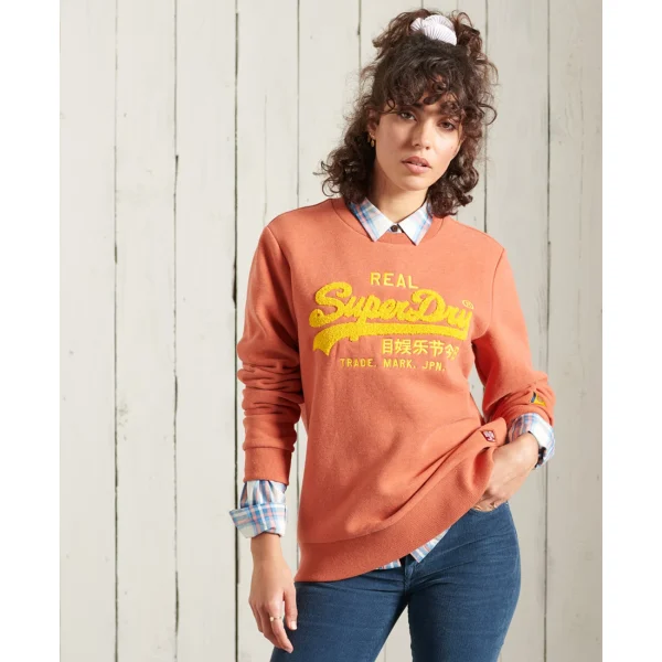 Offres 😍 Mode- Lifestyle Femme Superdry Sweat Ras-du-cou En Maille Chenille Femme Superdry Vintage Logo ORANGE ⌛ 1